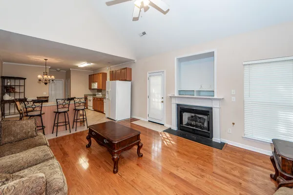 $2,550 | 8340 Berringer, North Charleston, SC 29418