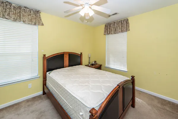 $2,550 | 8340 Berringer, North Charleston, SC 29418