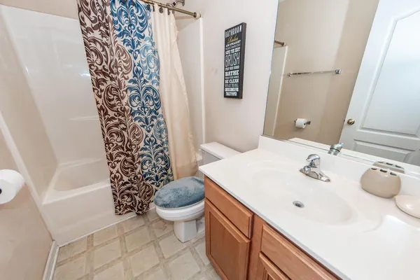 $2,550 | 8340 Berringer, North Charleston, SC 29418