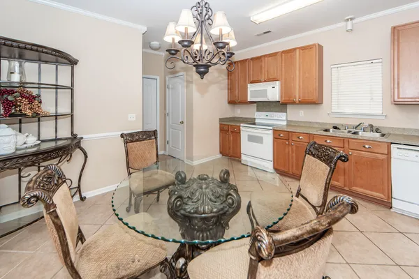 $2,550 | 8340 Berringer, North Charleston, SC 29418