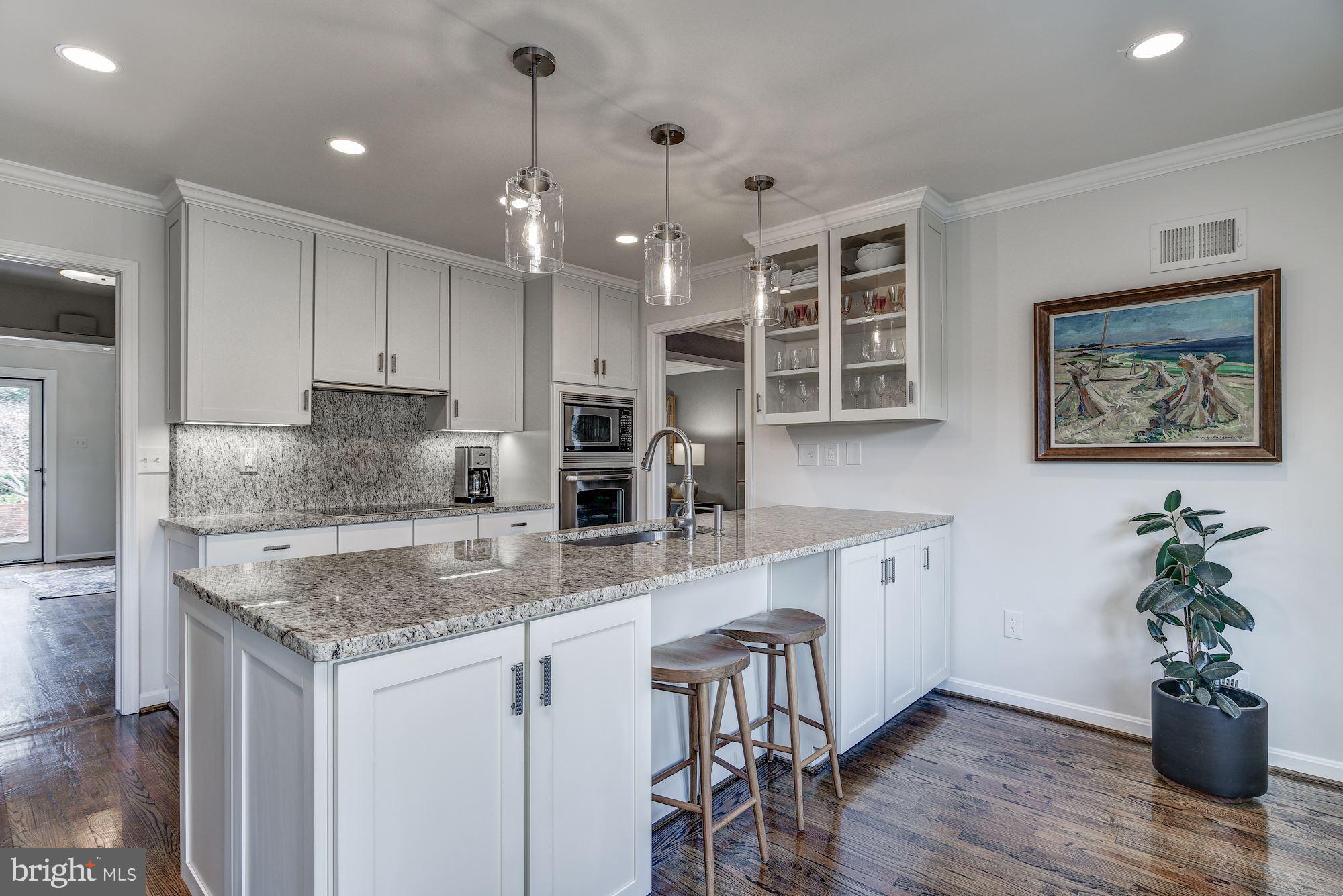 10237 Gainsborough Road Potomac, MD 20854 - Photo 16 of 40 Kitchen