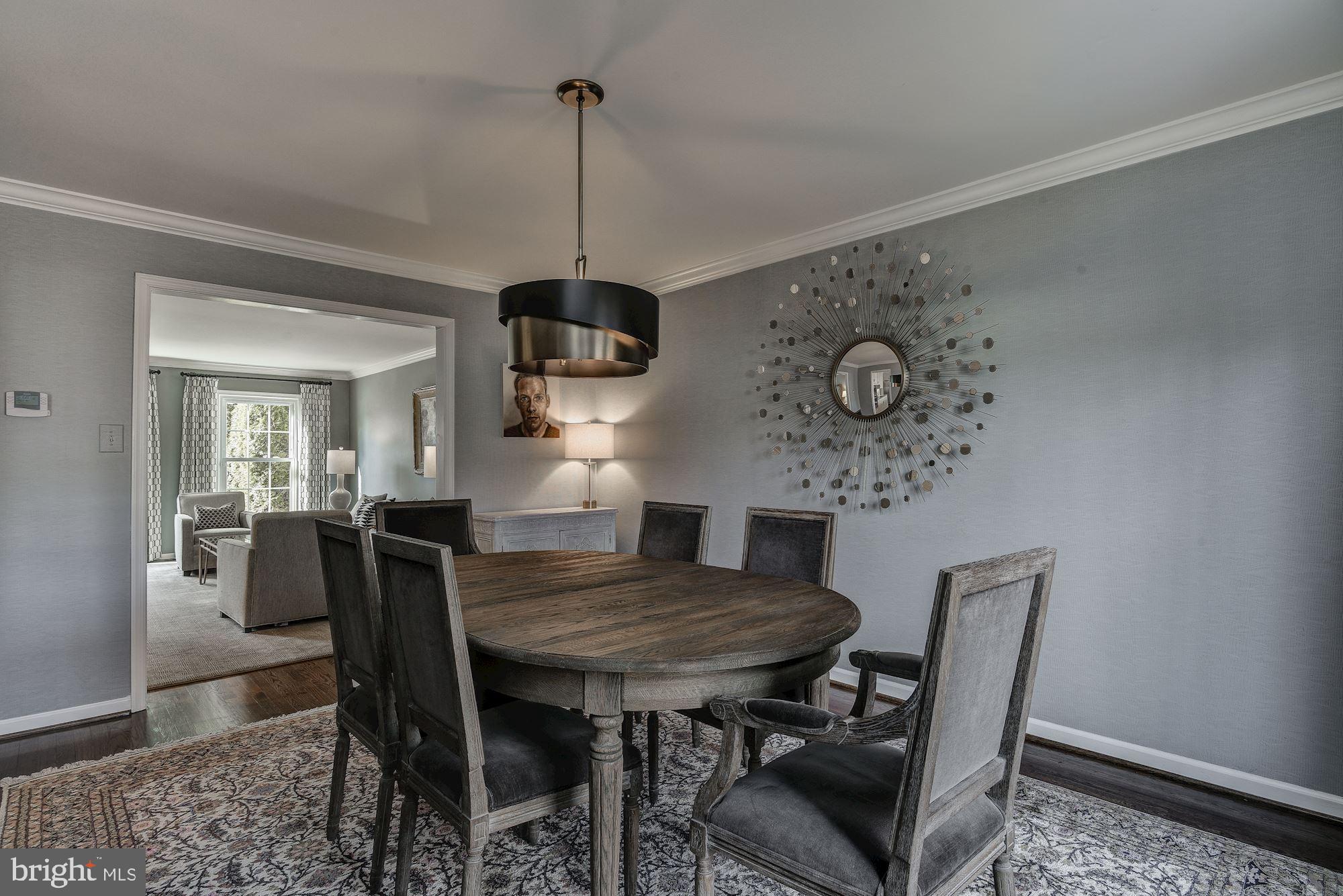 10237 Gainsborough Road Potomac, MD 20854 - Photo 9 of 40 Dining room