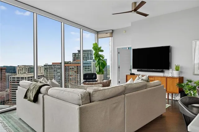 a view of a multi story building