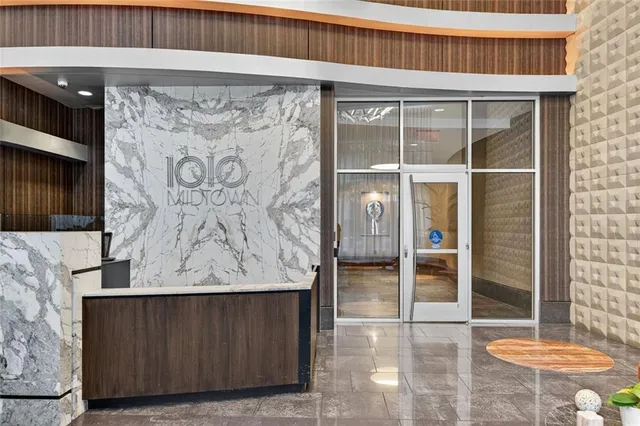 $875,000 | 1080 Peachtree Street Northeast, Unit 2610, Atlanta, GA 30309