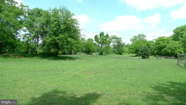 a view of a grassy field