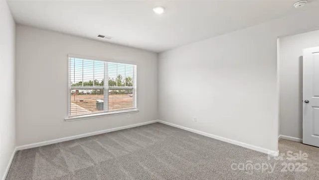 $314,990 | 5 Caroline Vly Lane, Hendersonville, NC 28792