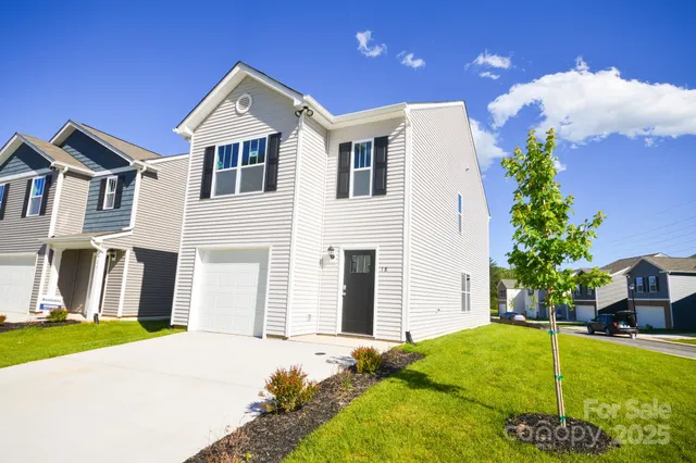 $314,990 | 5 Caroline Vly Lane, Hendersonville, NC 28792