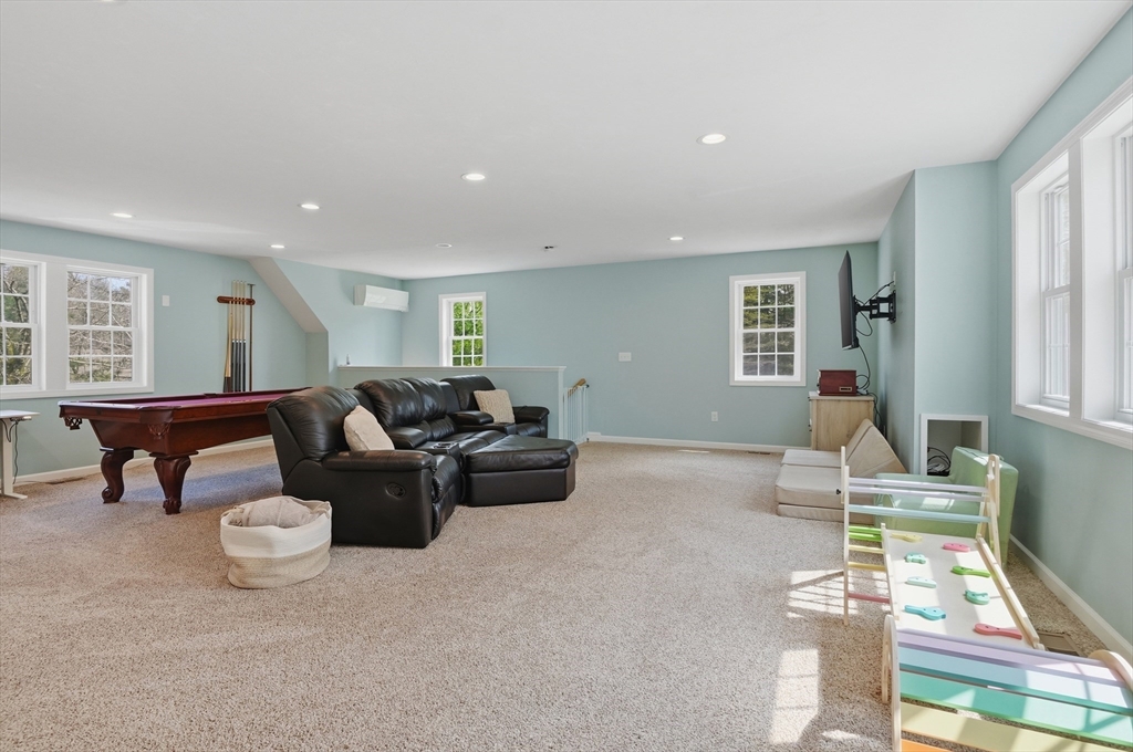 268 Pollard Road Northbridge, MA 01534 - Photo 12 of 35