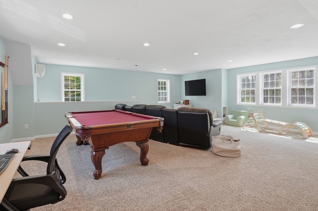 268 Pollard Road Northbridge, MA 01534 - Photo 13 of 35