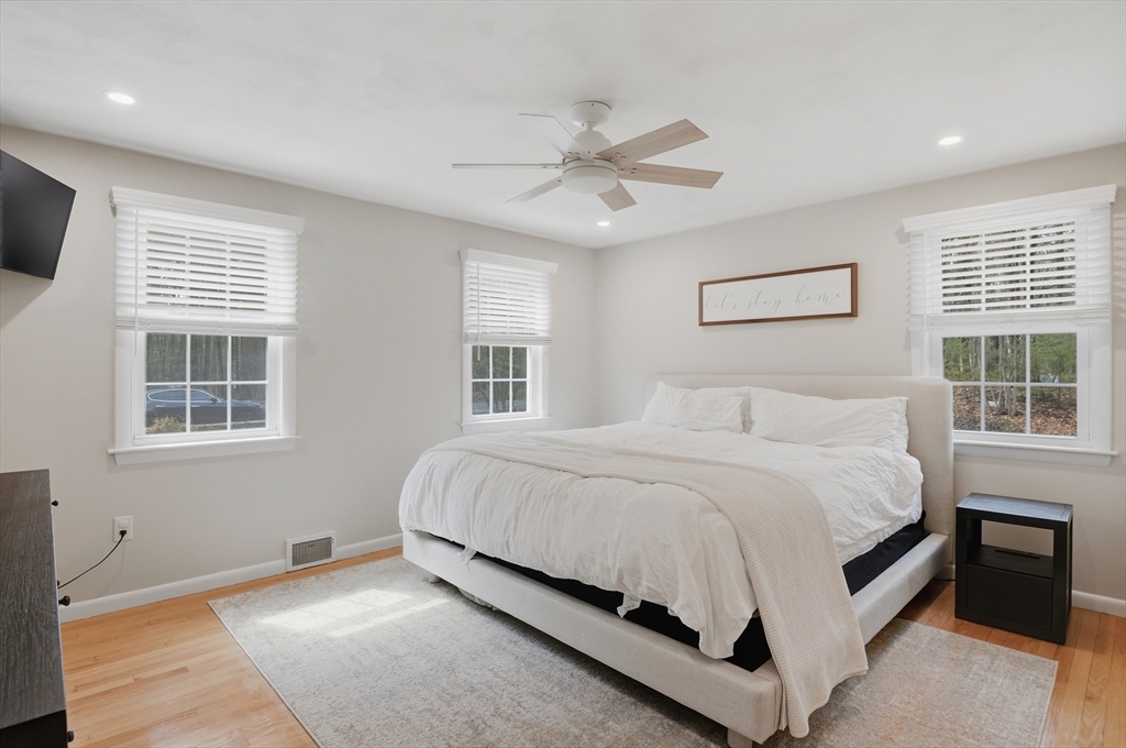 268 Pollard Road Northbridge, MA 01534 - Photo 15 of 35