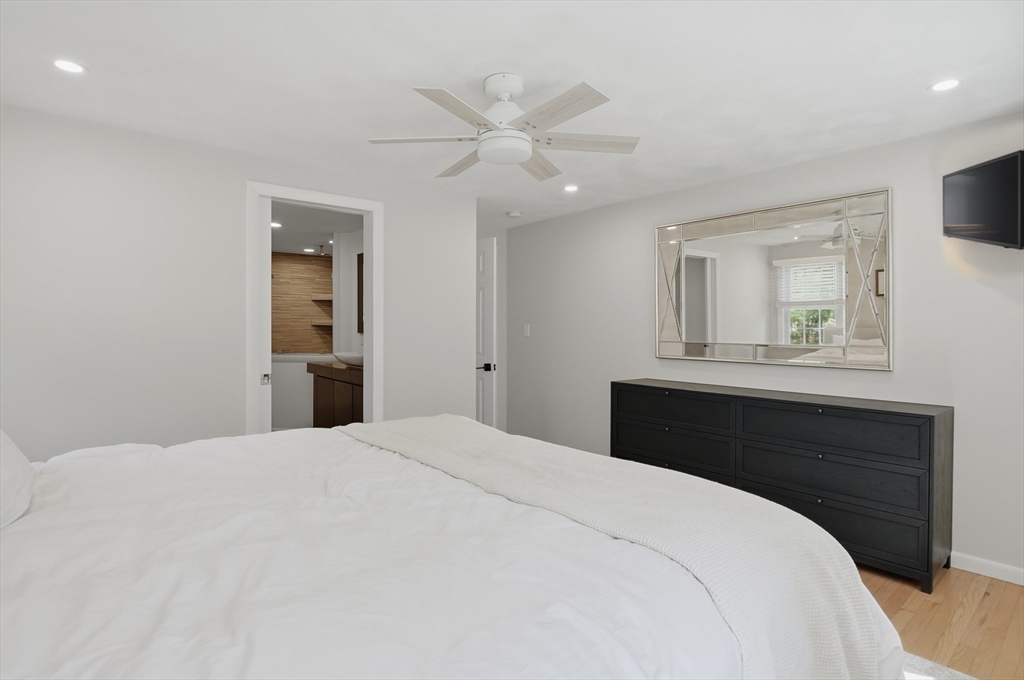 268 Pollard Road Northbridge, MA 01534 - Photo 17 of 35