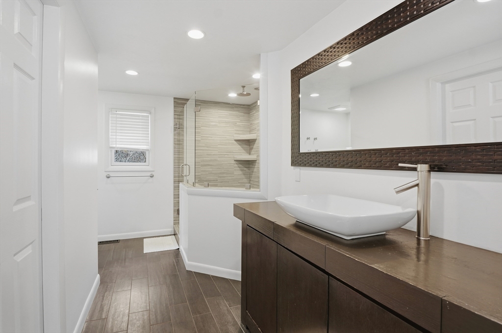 268 Pollard Road Northbridge, MA 01534 - Photo 18 of 35