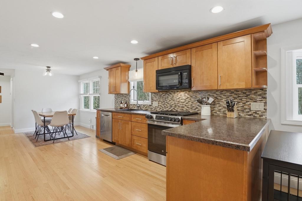 268 Pollard Road Northbridge, MA 01534 - Photo 28 of 35