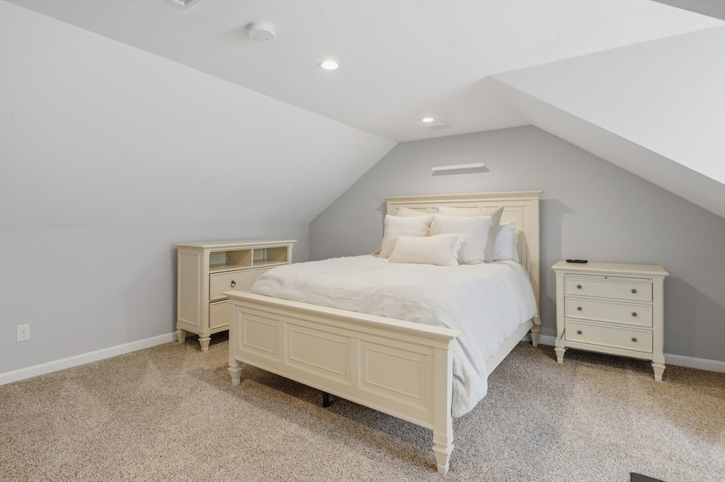 268 Pollard Road Northbridge, MA 01534 - Photo 10 of 35