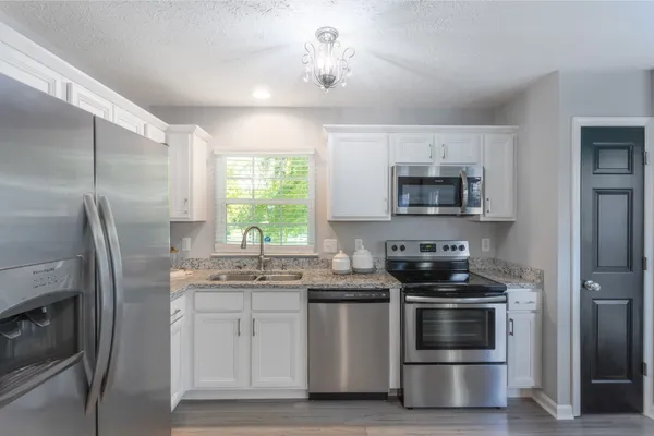 $2,400 | 2142 Nashboro Boulevard, Nashville, TN 37217