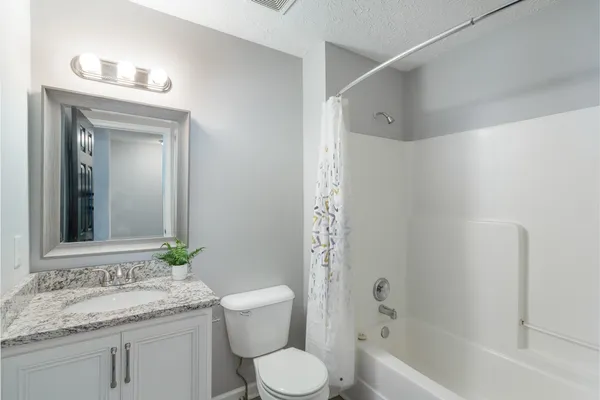 $2,400 | 2142 Nashboro Boulevard, Nashville, TN 37217