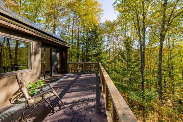 $395,000 | 525 Morgan Road, Hartford, VT 05059