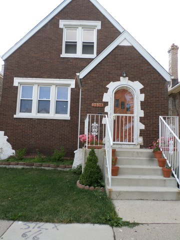 2528 Ridgeland Avenue Berwyn, IL 60402 - Photo 1 of 23