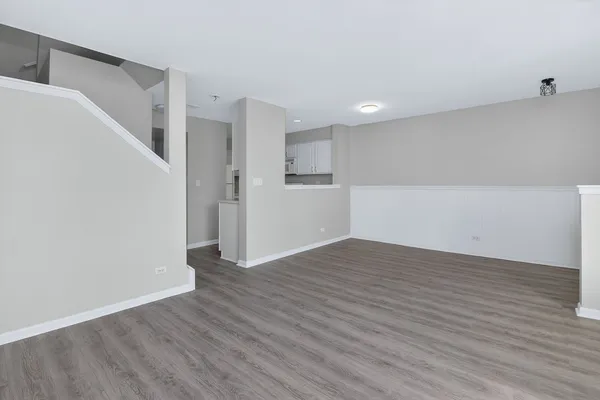 $2,250 | 644 Lincoln Station Drive, Unit 644, Oswego, IL 60543