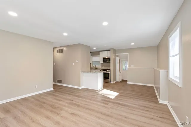 $199,900 | 103 Kearney Avenue, Salina, NY 13088