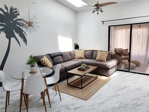 $3,800 | 2903 63rd Street West, Bradenton, FL 34209
