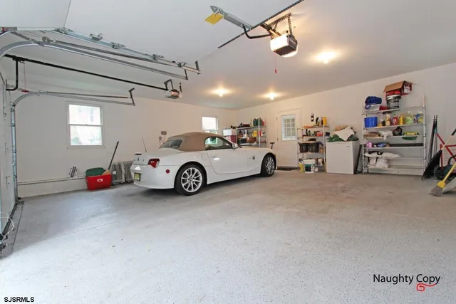 a view of a garage