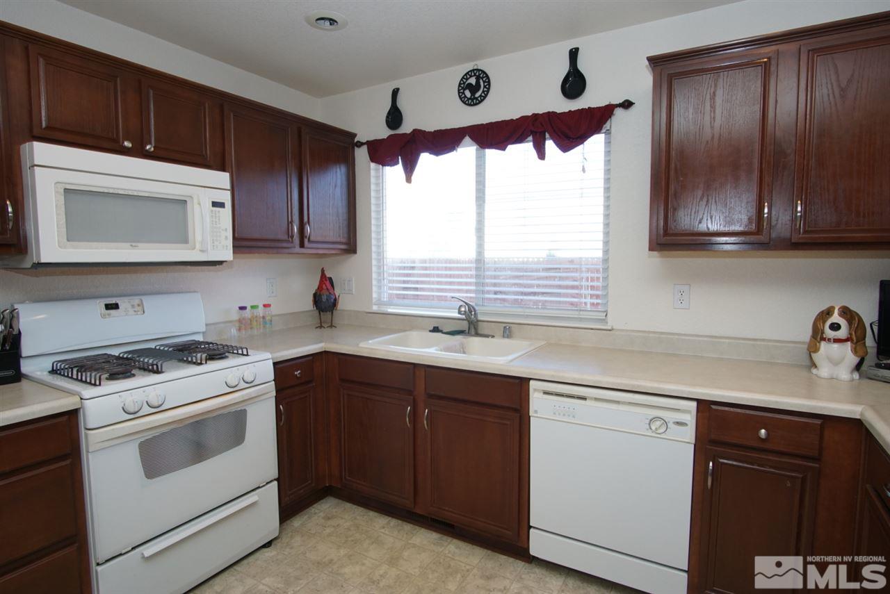 17745 Pintura Court Reno, NV 89508 - Photo 4 of 16 Photo 4