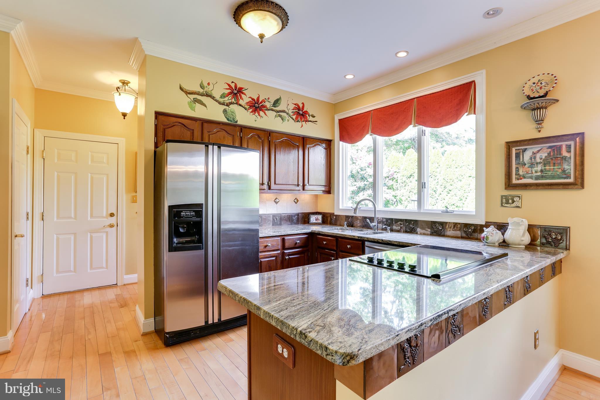 9714 Starling Road Ellicott City, MD 21042 - Photo 9 of 30 Updated Kitchen With Granite & SS Appliances
