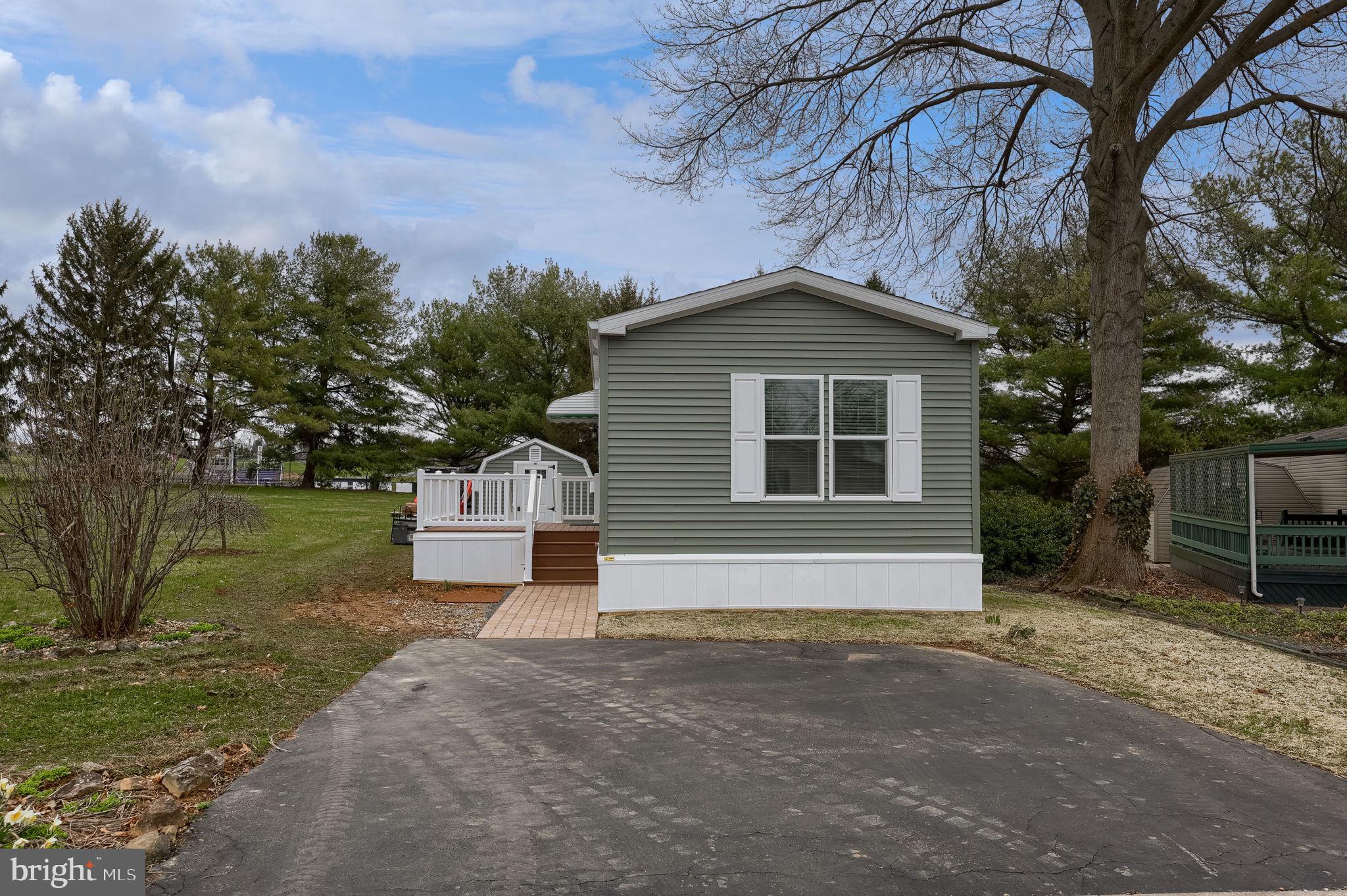 129 Meadow Valley Road, Unit 11 Ephrata, PA 17522 - Photo 2 of 33