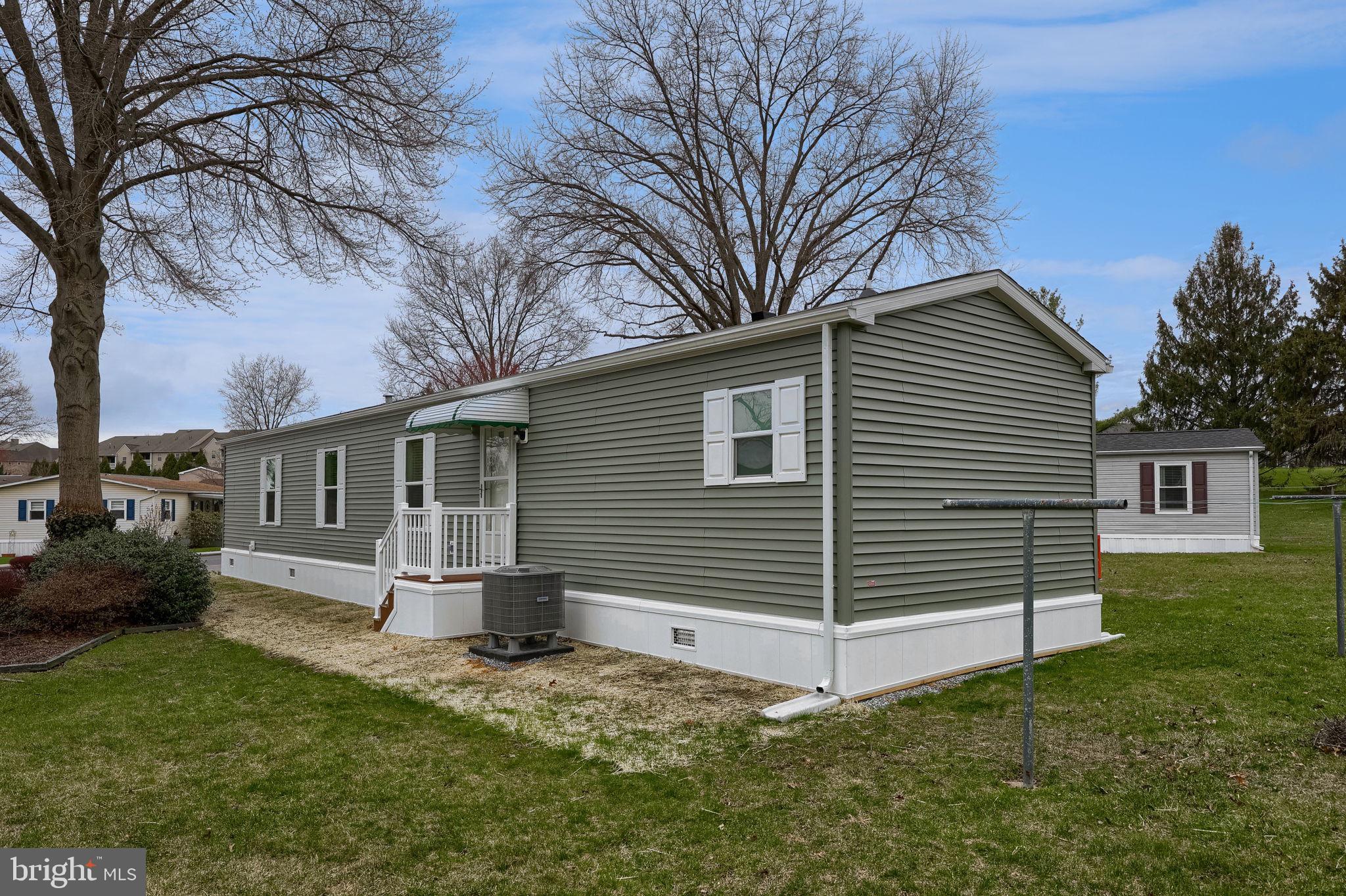 129 Meadow Valley Road, Unit 11 Ephrata, PA 17522 - Photo 3 of 33