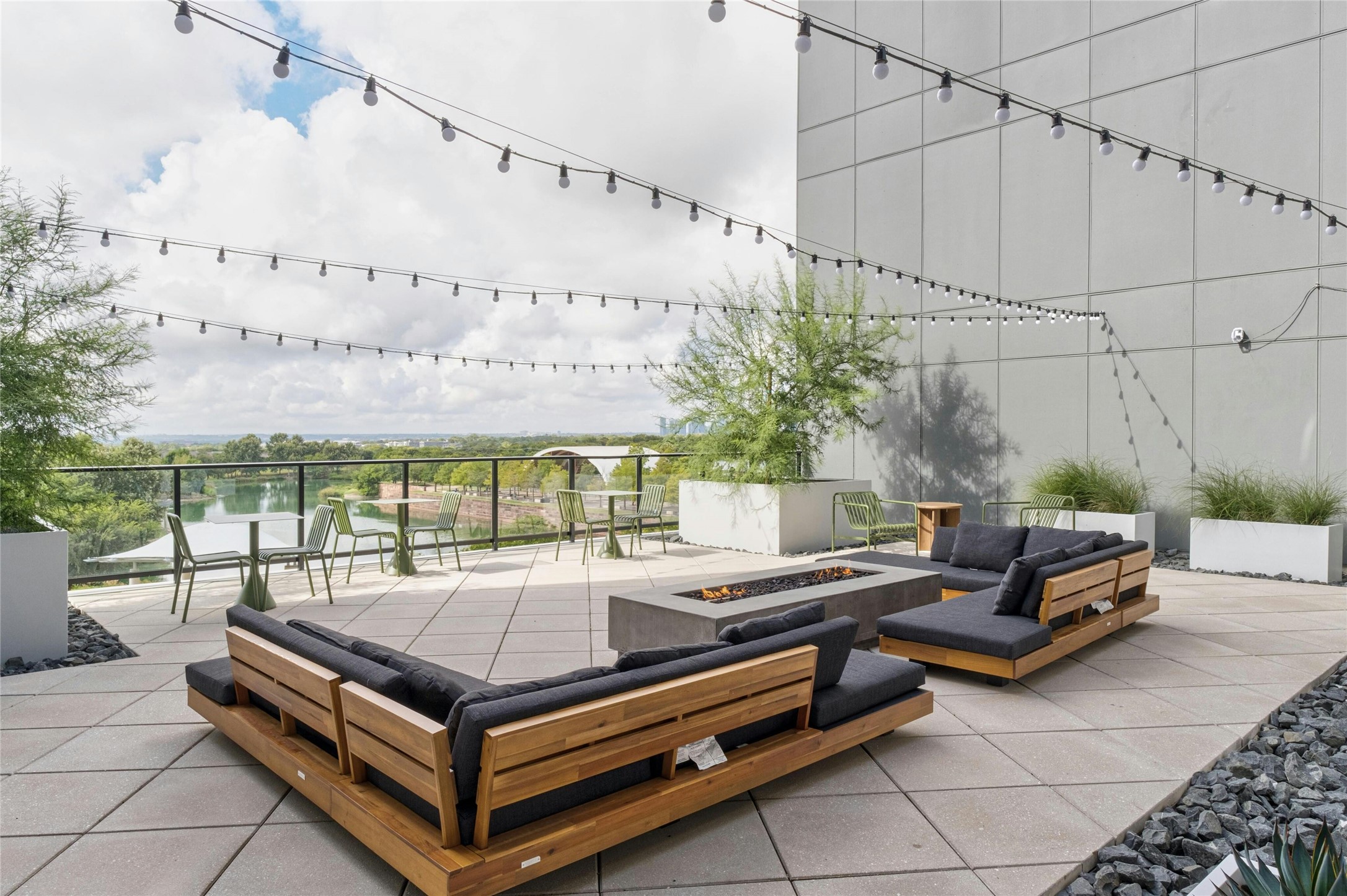 1701 Simond Avenue, Unit 644 Austin, TX 78723 - Photo 31 of 40 a outdoor space with the couches and dining table