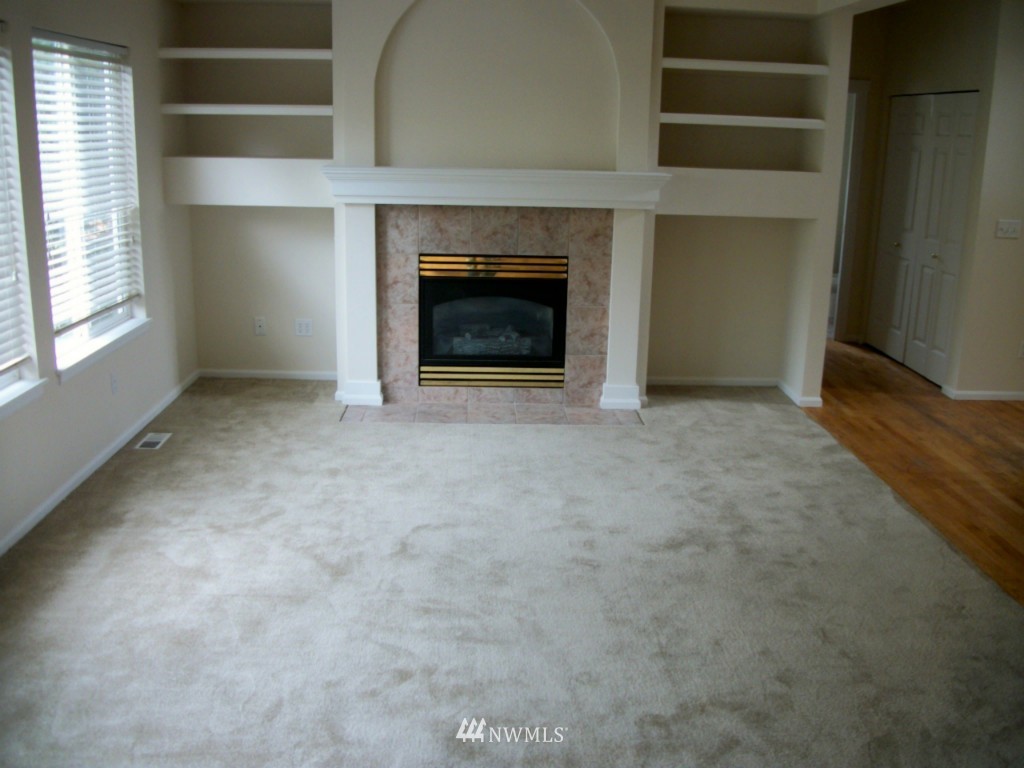 17340 Southeast 186th Way Renton, WA 98058 - Photo 5 of 20