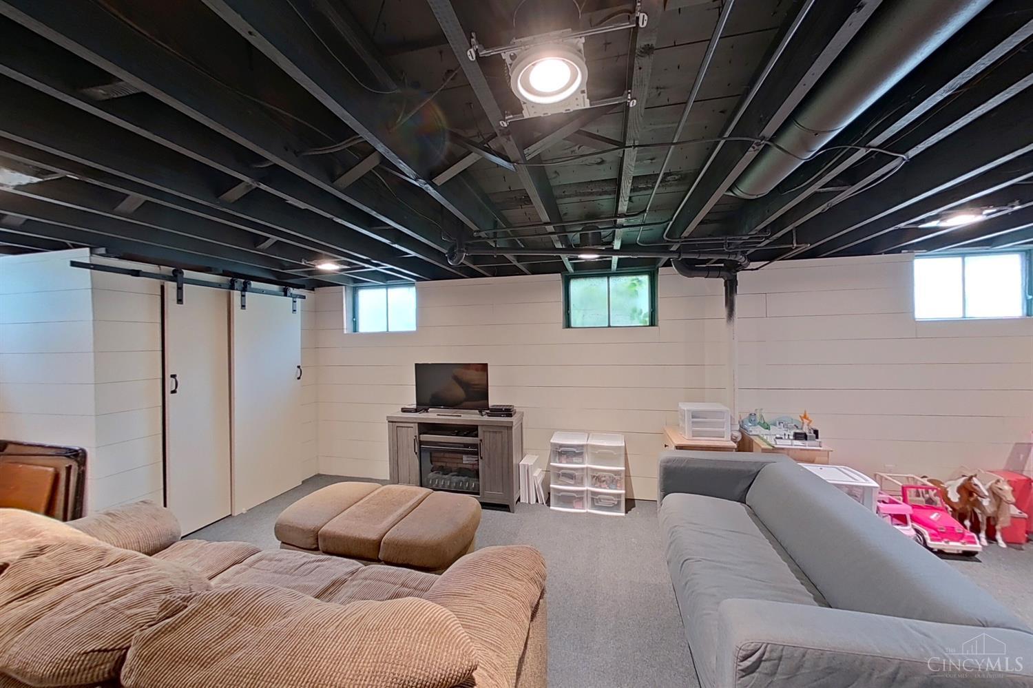 3303 West Galbraith Road Cincinnati, OH 45239 - Photo 18 of 52 Gallery Image 18