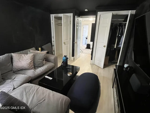 $1,300,000 | 18 Sherman Avenue, Greenwich, CT 06830