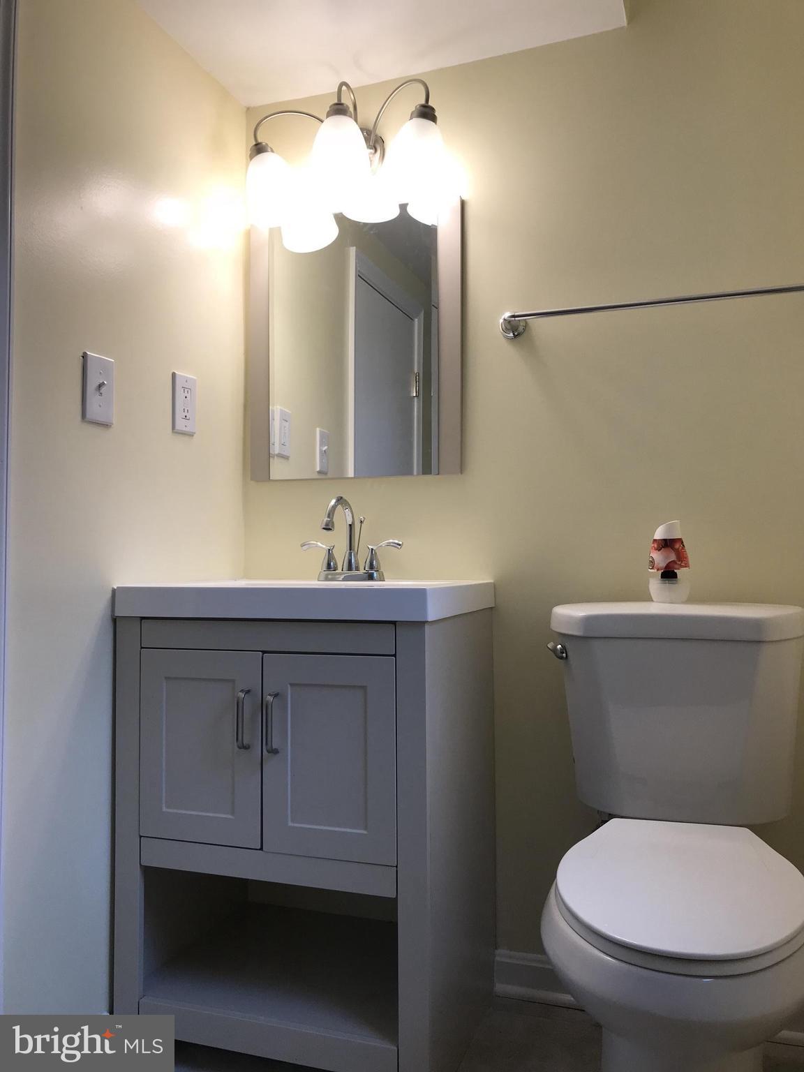 12914 Glynis Road Clinton, MD 20735 - Photo 21 of 30 Bath