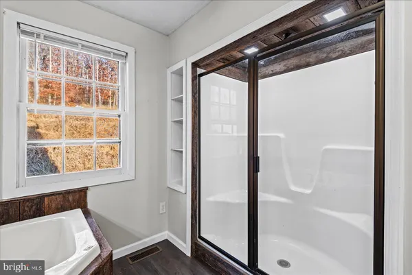 $499,999 | 200 Weise Drive, Louisa, VA 23093