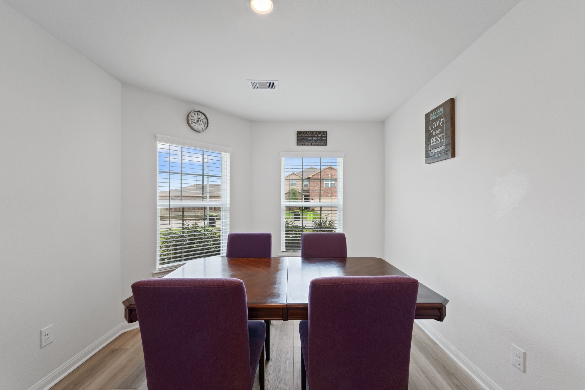 2148 Mule Ridge Drive Katy, TX 77493 - Photo 11 of 16 Breakfast nook - Facing front of home, it gets tons of natural light to start your day!!