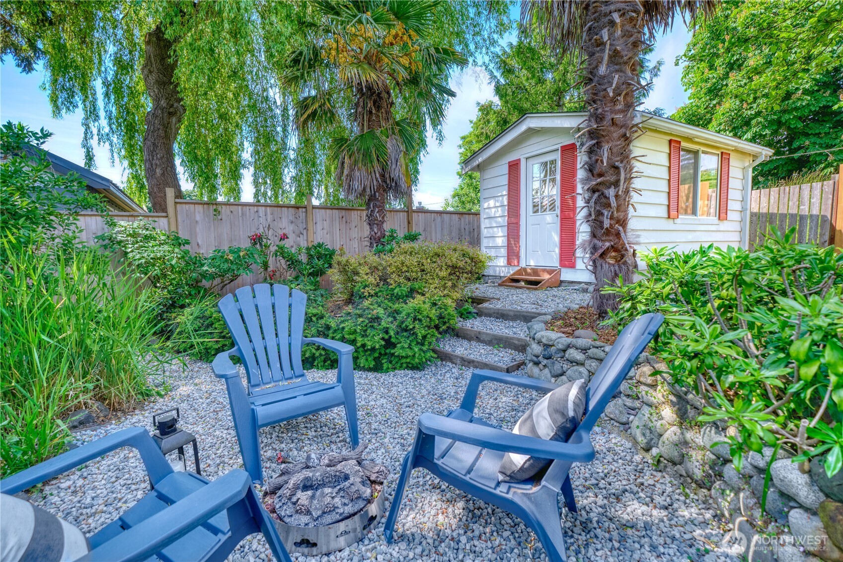 689 Deer Lane Point Roberts, WA 98281 - Photo 25 of 37