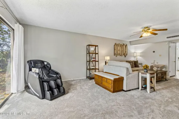 $195,000 | 8702 Como Lake Drive, Jacksonville, FL 32256