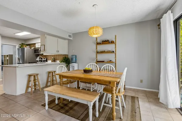 $195,000 | 8702 Como Lake Drive, Jacksonville, FL 32256