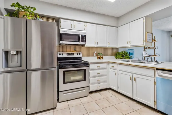 $195,000 | 8702 Como Lake Drive, Jacksonville, FL 32256