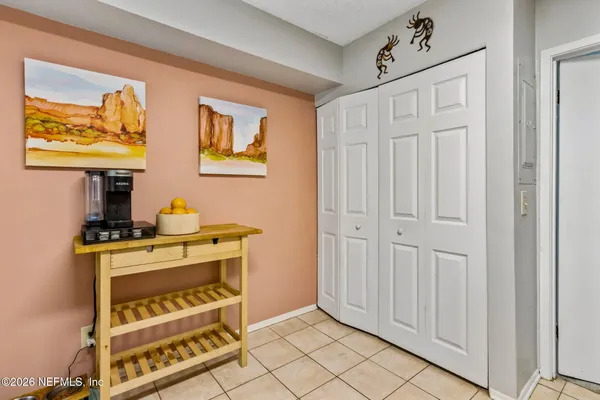 $195,000 | 8702 Como Lake Drive, Jacksonville, FL 32256