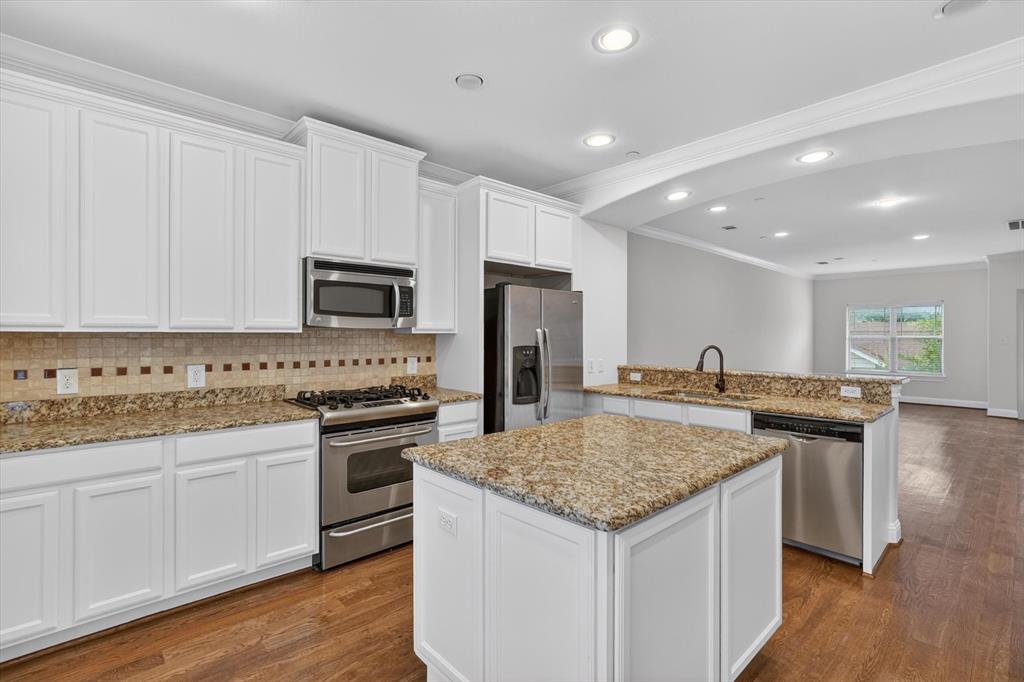 5747 Prospect Avenue, Unit B Dallas, TX 75206 - Photo 12 of 26