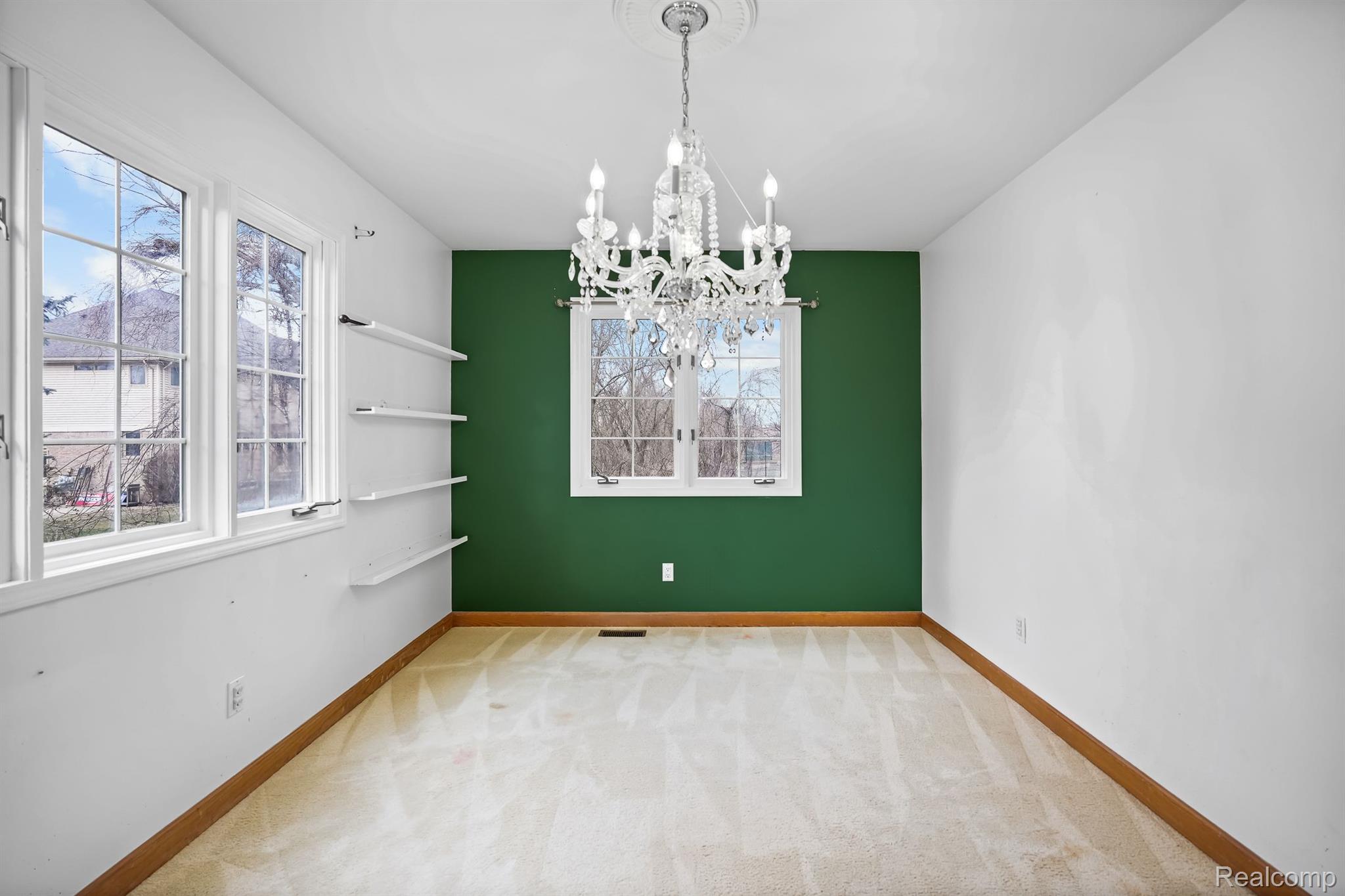 11193 Chicago Road Warren, MI 48093 - Photo 4 of 39 Gallery Image 4