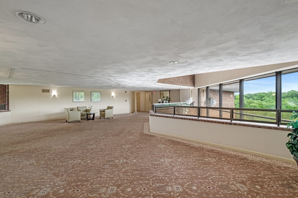 402 Paradise Road, Unit U: 3Q Swampscott, MA 01907 - Photo 25 of 36