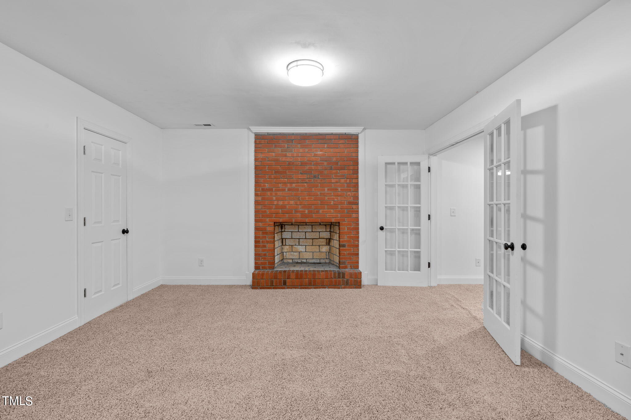 227 Hudson Street Raleigh, NC 27608 - Photo 27 of 43 A-25