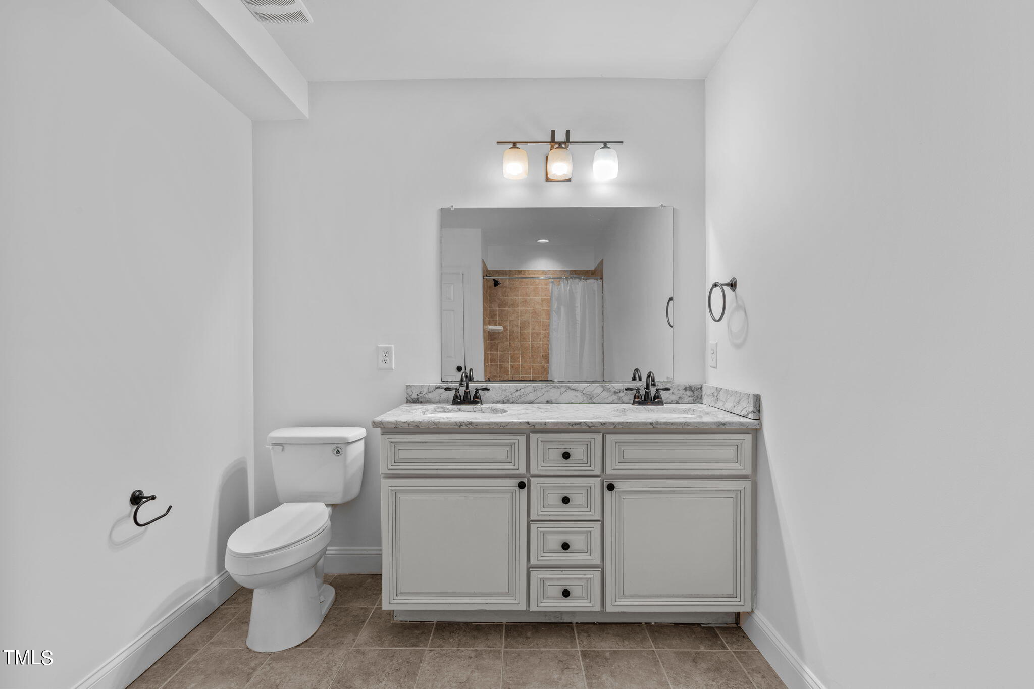 227 Hudson Street Raleigh, NC 27608 - Photo 33 of 43 A-31