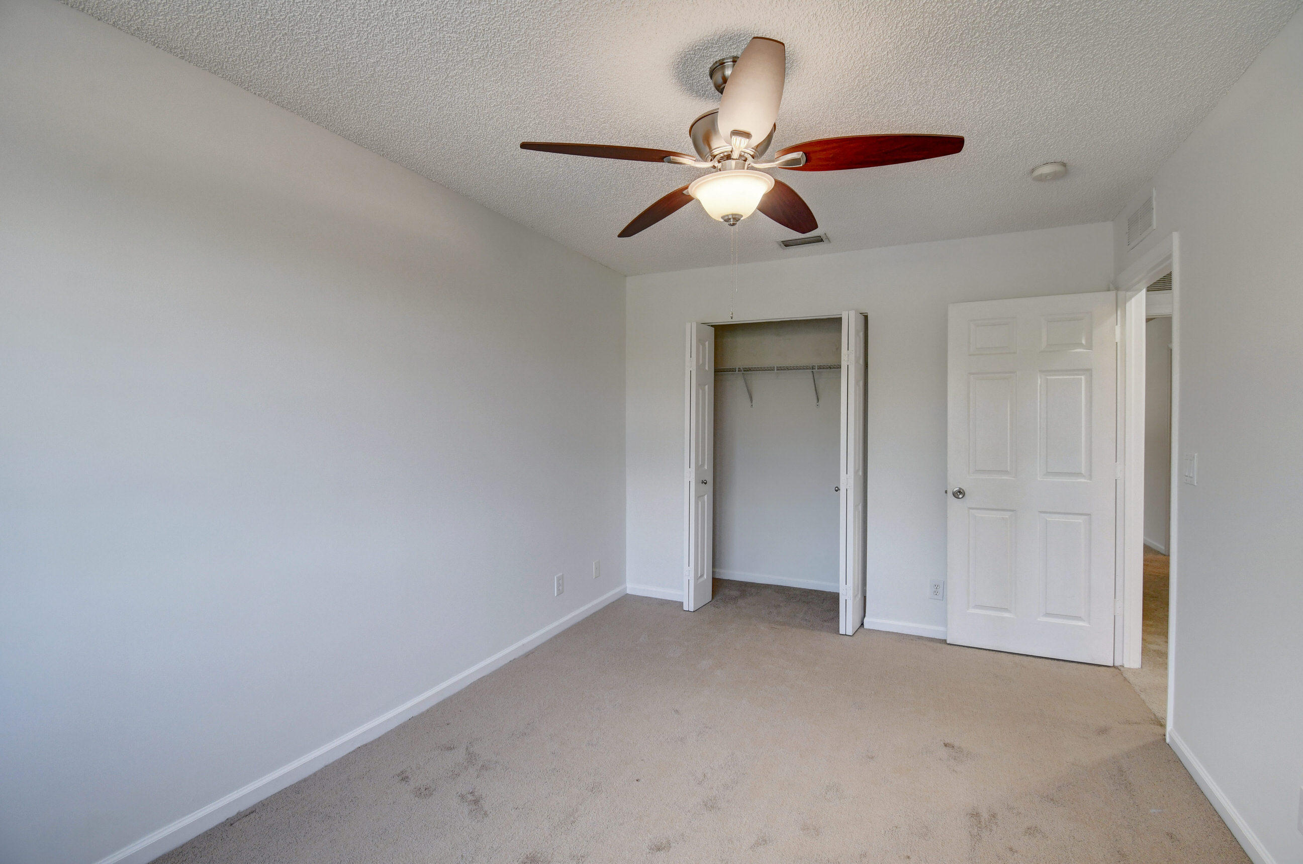 669 Imperial Lake Road West Palm Beach, FL 33413 - Photo 11 of 44 44_dsc_7139_40_41_42_43