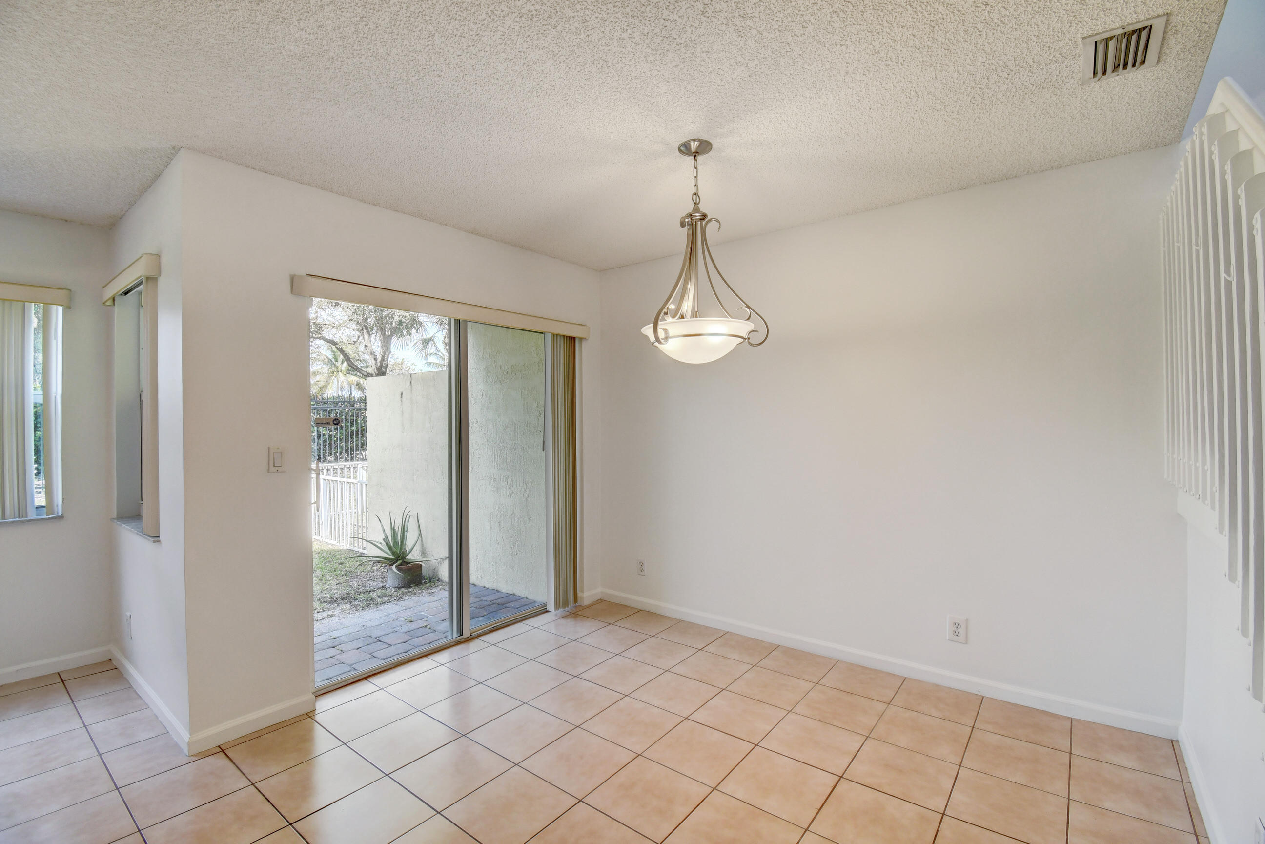 669 Imperial Lake Road West Palm Beach, FL 33413 - Photo 8 of 44 28_dsc_7034_5_6_7_8