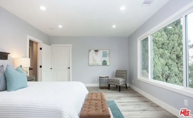 $1,499,000 | 433 South Wilton Place, Los Angeles, CA 90020